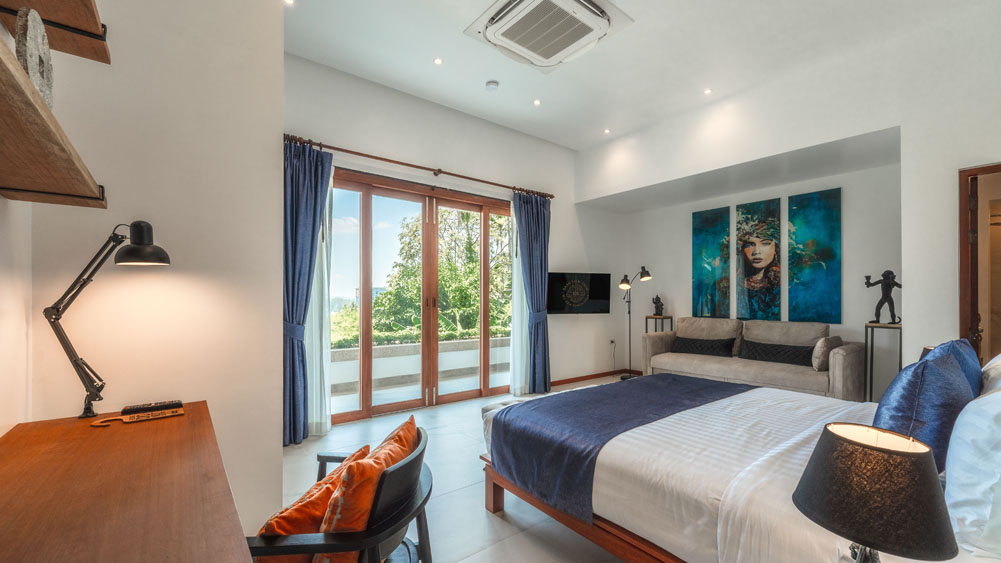 Sea View Zenith - Spacious guest bedroom